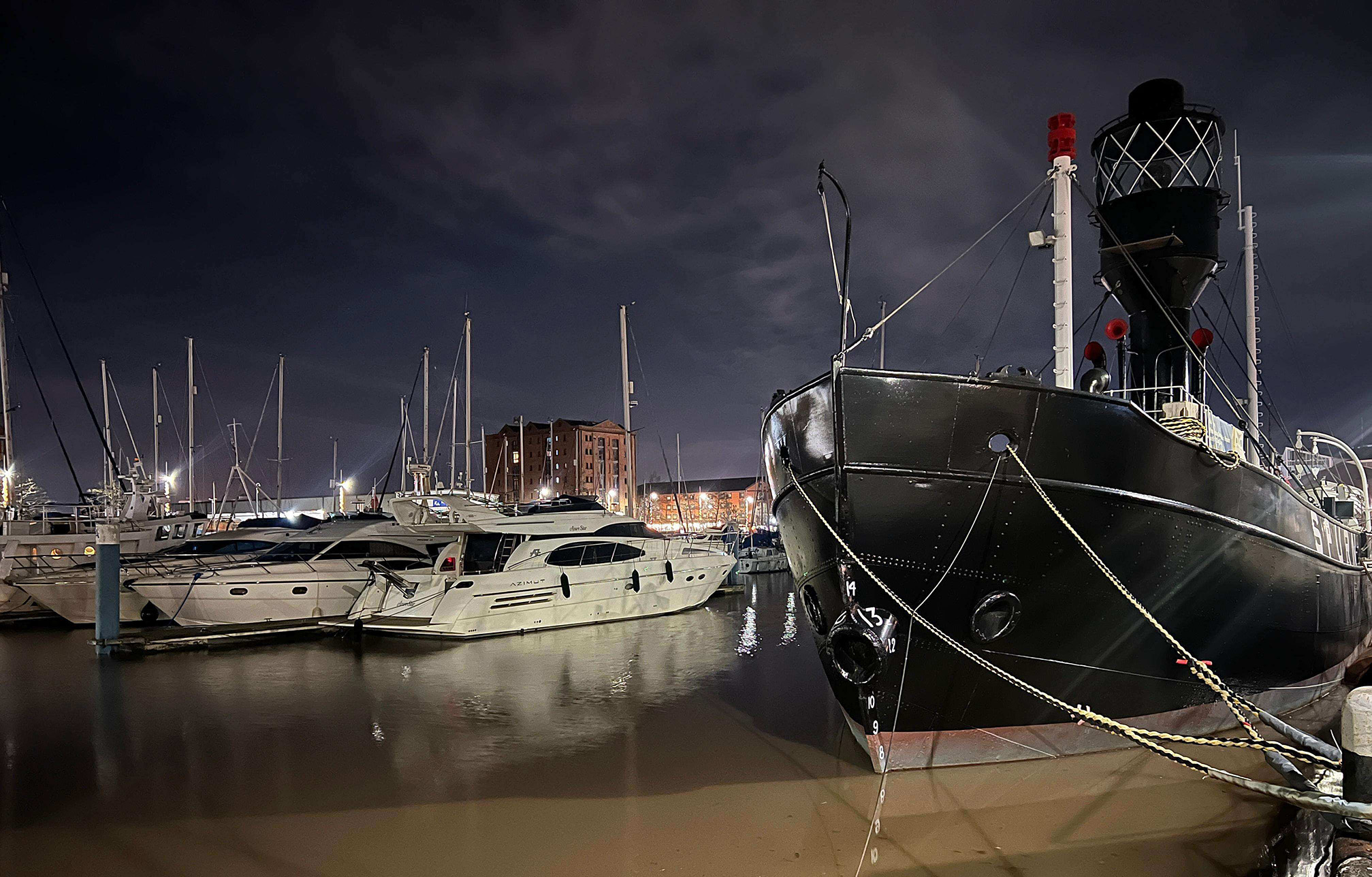 Hull Marina nighttime photo two